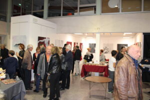 Vernissage exposition peintures acrylique contemporaines de celine leynaud, artiste peintre contemporaine , saint martin de crau, peinture de corps, paysages, figuratives et contemporaine