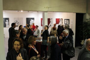 Vernissage et exposition au festival voix de femmes, peinture contemporaine acrylique, moderne, nus, brumes, paysages